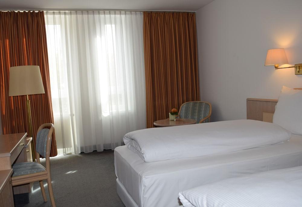 Scotty & Paul Hotel 4*